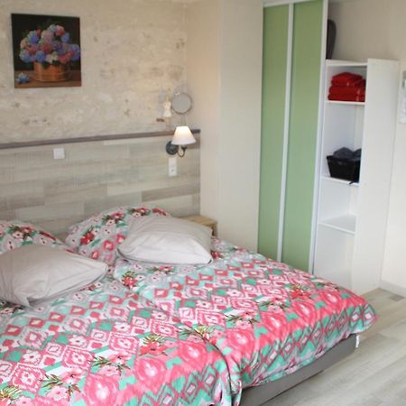 La Perle Du Lot Panzió Castelnau-Montratier Kültér fotó