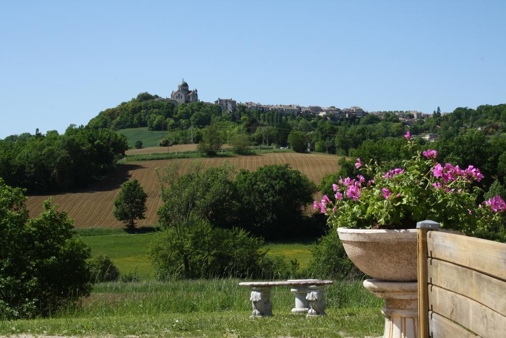 La Perle Du Lot Panzió Castelnau-Montratier Kültér fotó